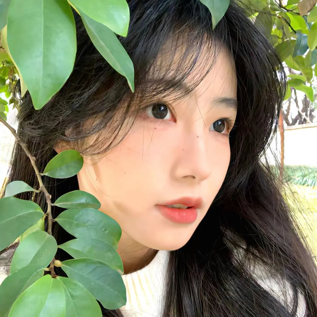 遗孀秘闻海报