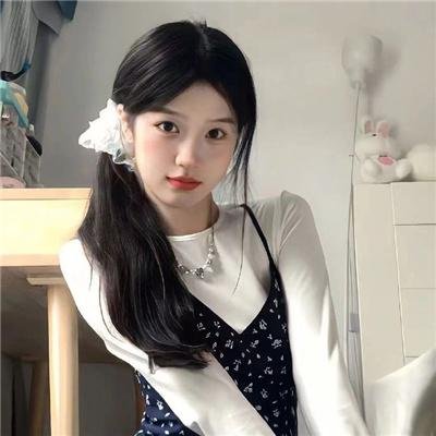堂下何人海报