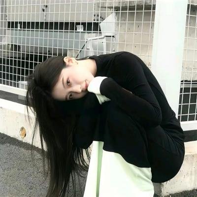 女人三部曲海报